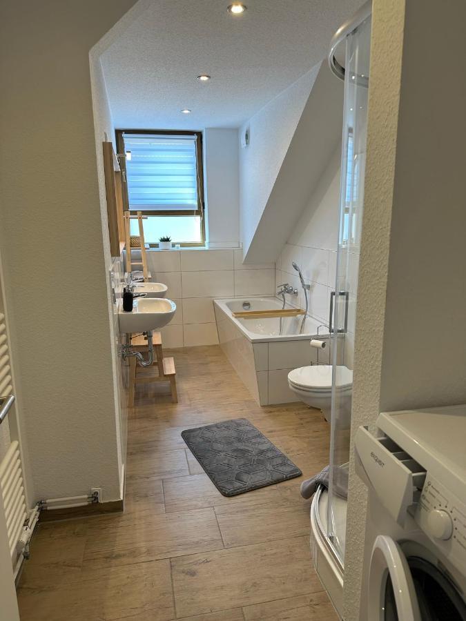 Gemuetliche Neurenovierte Dachgeschosswohnung Erfurt Exteriör bild