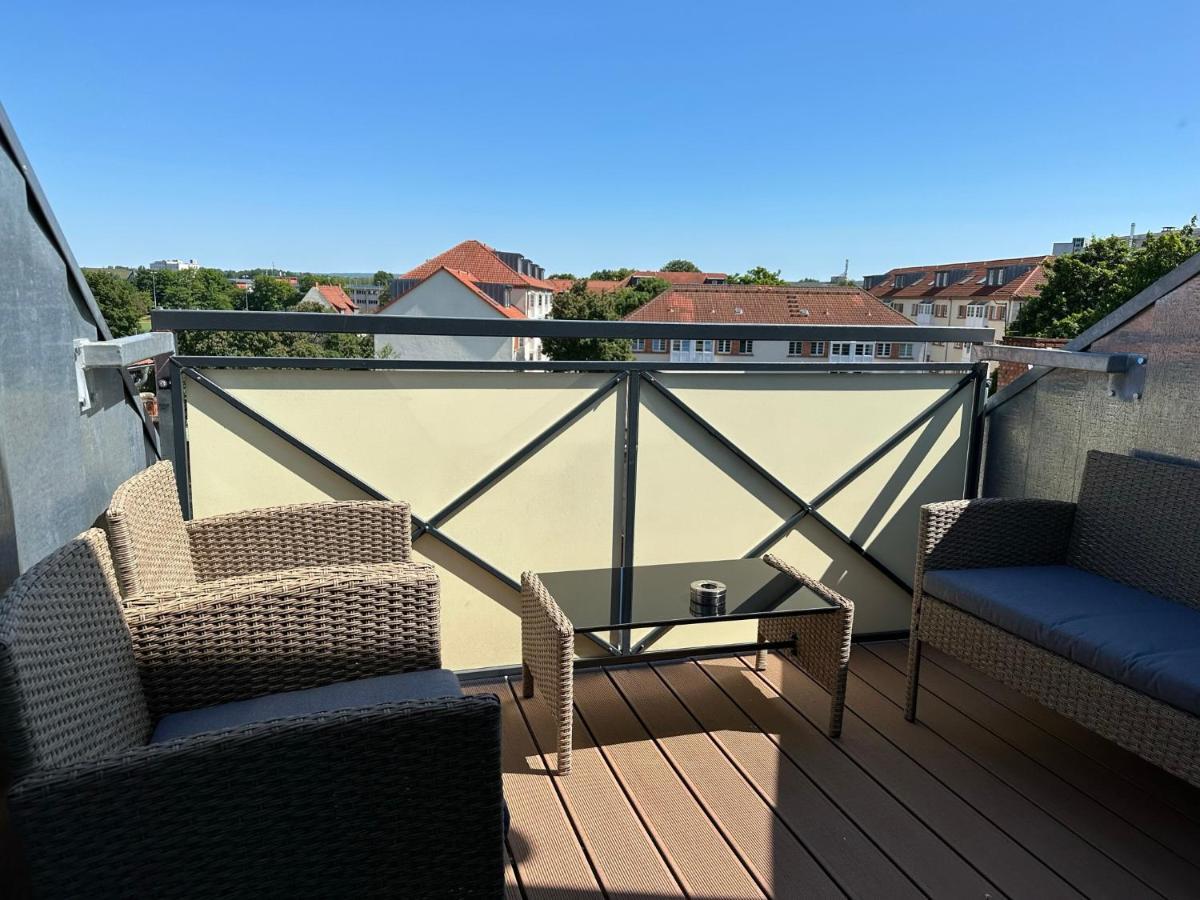 Gemuetliche Neurenovierte Dachgeschosswohnung Erfurt Exteriör bild