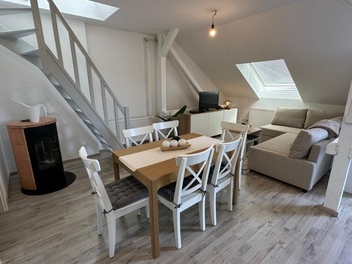 Gemuetliche Neurenovierte Dachgeschosswohnung Erfurt Exteriör bild